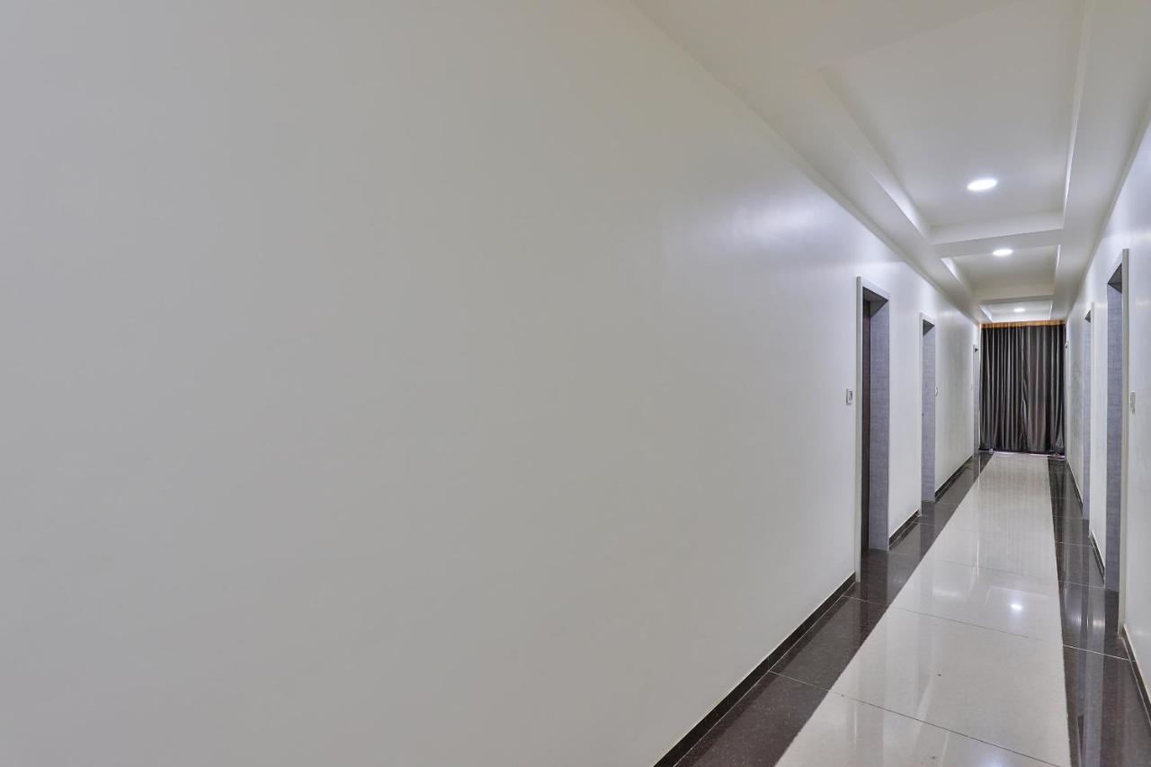 Oyo 23174 Hotel Parth Inn Dwārka Buitenkant foto